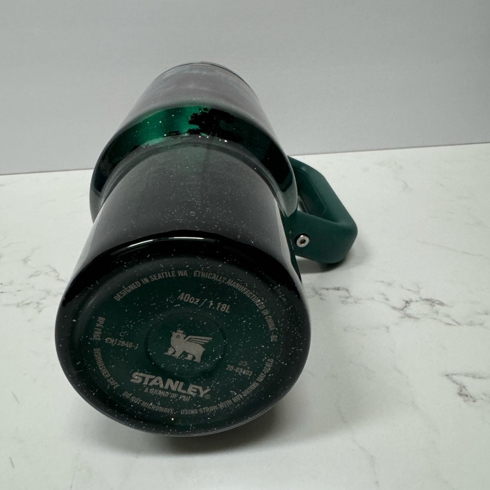 NWOT Stanley Custom Northern Lights 40oz - Picture 3 of 3